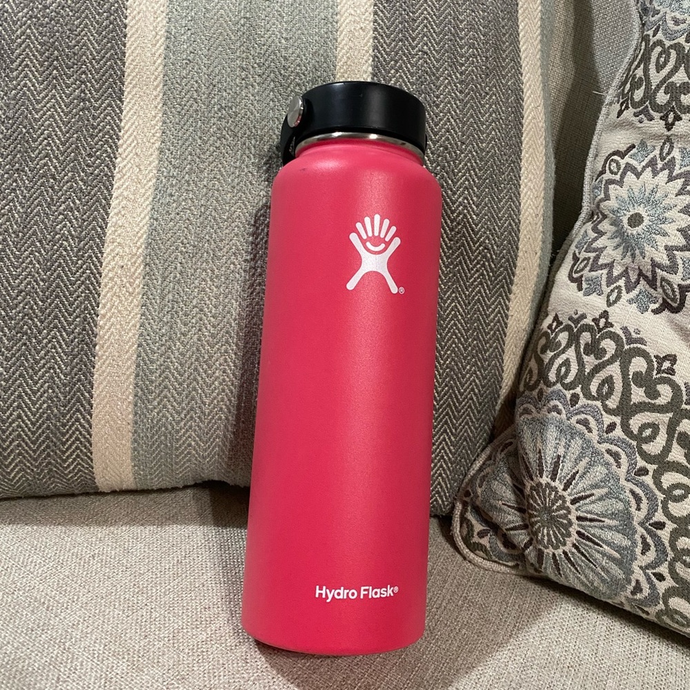 Hydro flask 40 oz water bottle